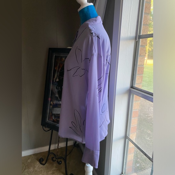 Women’s Worthington long sleeves blouse. - Picture 12 of 16